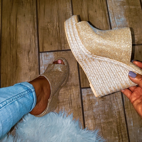 Shoes - SALE 🔥 Fancy Girl 🔥gold